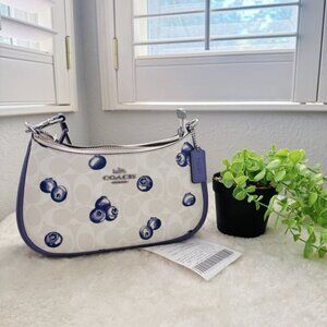 Coach Signature Canvas Shoulder Bag - Blue Print